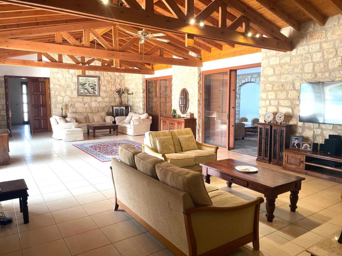Beautiful Home Paphos Kültér fotó