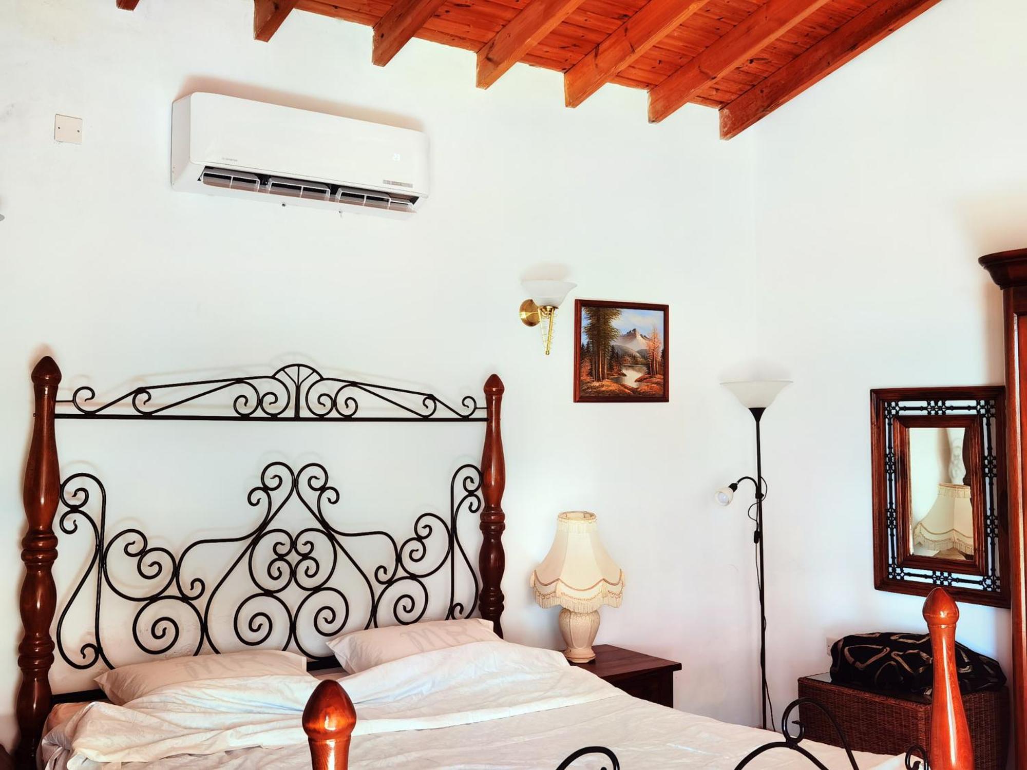 Beautiful Home Paphos Szoba fotó